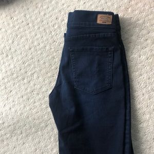 Levi Dark-wash jegging women’s size 8